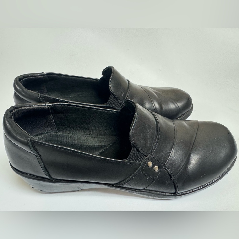 Clarks May Marigold Wedge Loafers Womens Size 8.5 M Black Leather Slip On Shoes